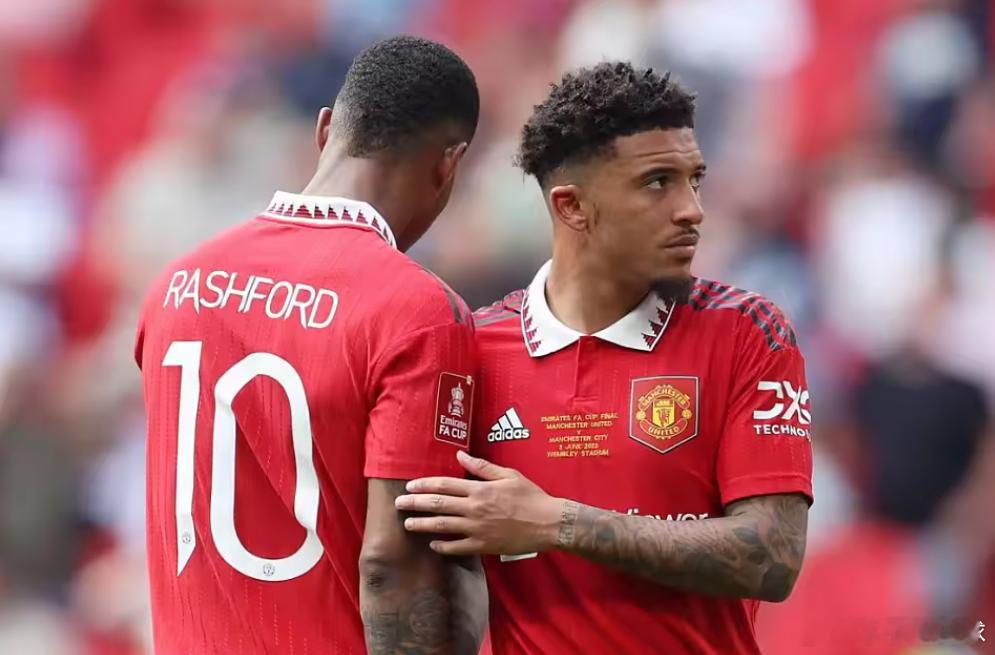 据英国媒体《镜报》报道，曼联队很可能在今夏对球队进行大清洗，预计会有多名大牌球员