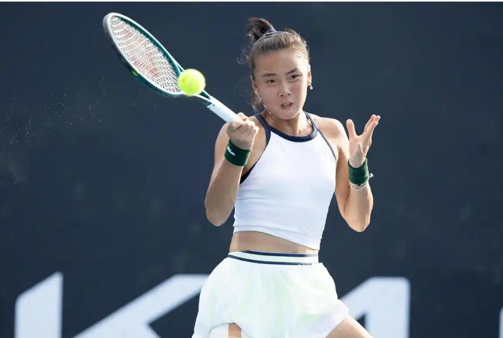 袁悦目前在WTA250克卢日-纳波卡站的1/8决赛中迎战索里维斯（No.297）