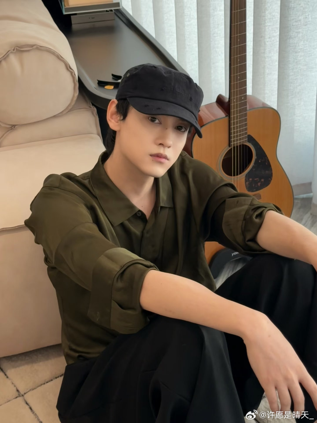 田栩宁 txn 田栩宁半亩花田品牌代言人 ⚡️朝暮更迭爱意不减，四季轮换初心不变