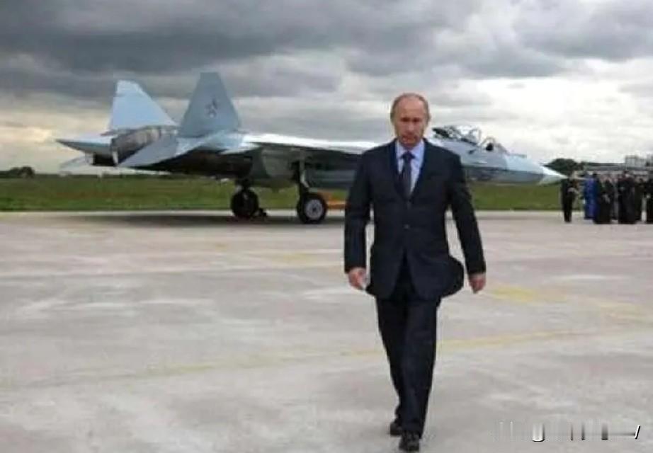 陷入战争泥潭的俄罗斯是否能自身走出沼泽呢？四年俄乌战争已经把俄罗斯的经济折腾的处