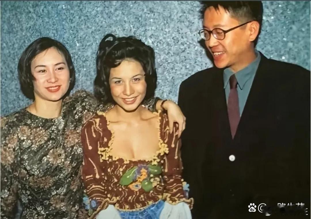 年轻时期何超仪同姐姐何超琼、姐夫许晋亨的珍贵旧照，细看许晋亨的眼神，目光不知飘向
