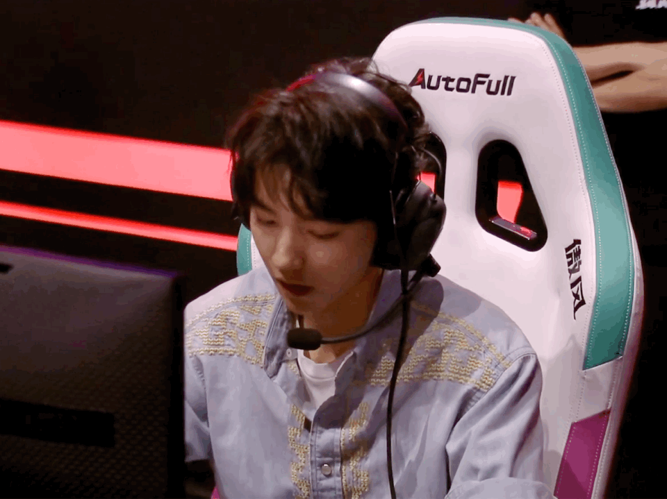 盘点那些超帅的电竞男主脸：王俊凯 王一博 李现 白敬亭 何洛洛 焉栩嘉 翟潇闻 