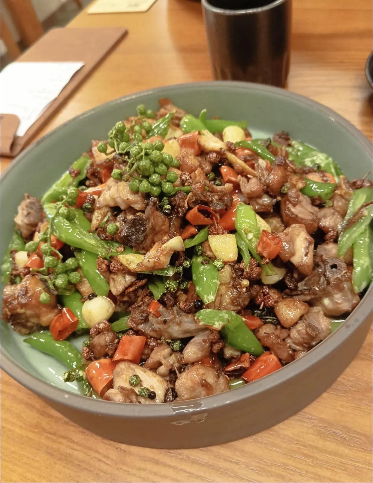 肆吾安秘制酸辣牛肉。