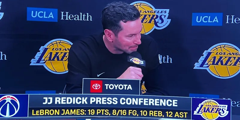 #雷迪克对詹姆斯夸无可夸# 今天湖人以120-101战胜奇才。赛后雷迪克谈及勒布