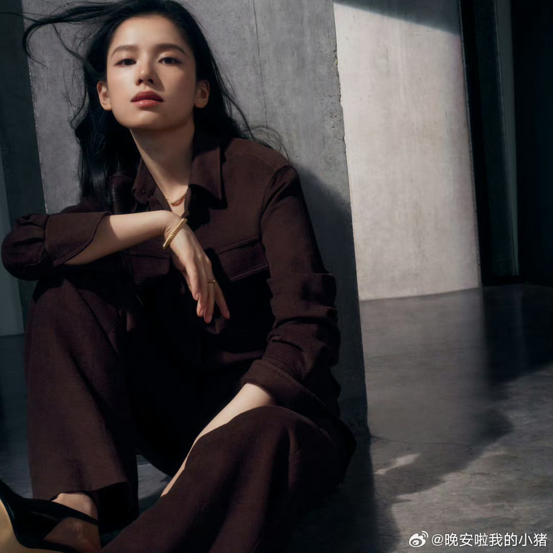 张婧仪就这样又贵气又有生命力