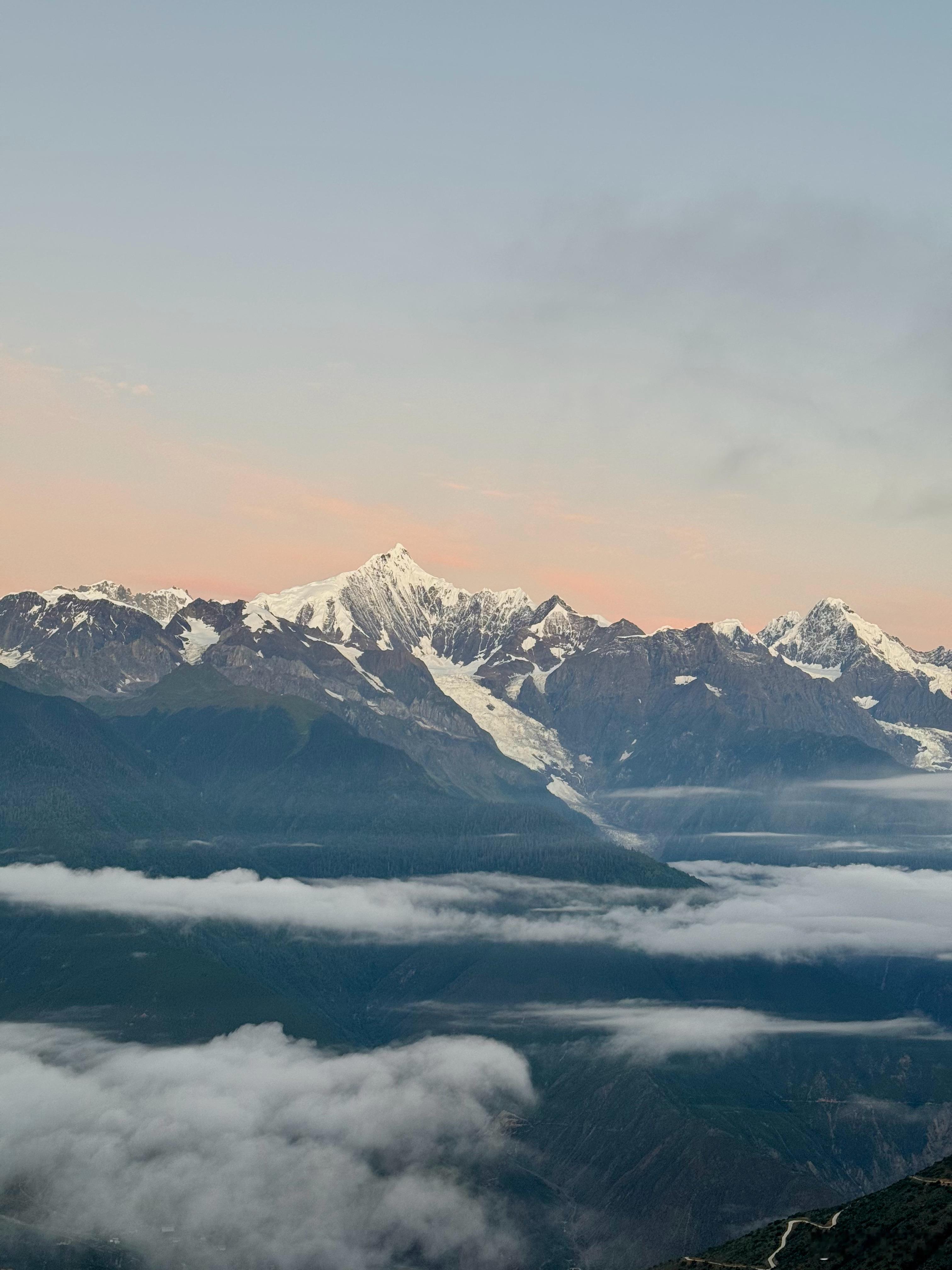 ️梅里雪山🏔️今年第三次日照金山 扎西德勒 ​​​