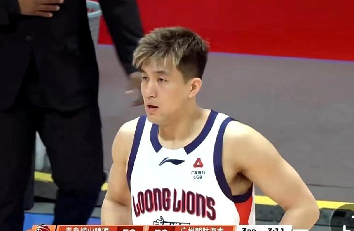 末节之王！CBA广州爆冷险胜青岛，郭艾伦19分+3板+2助，末节12分，紧紧咬住