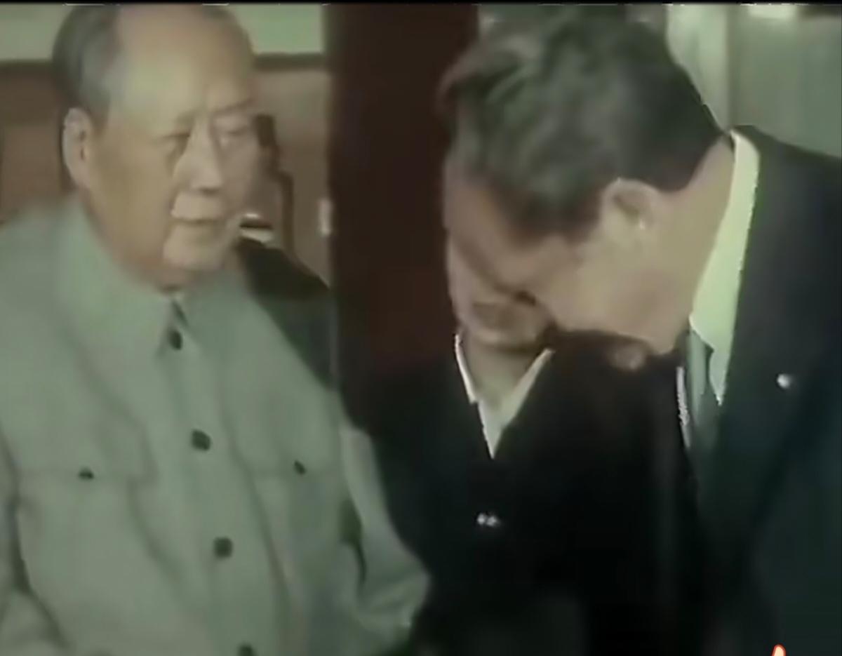 毛主席的气场，是深不见底的智慧与举重若轻的魄力交融，外国政要见他多有折服与敬畏。