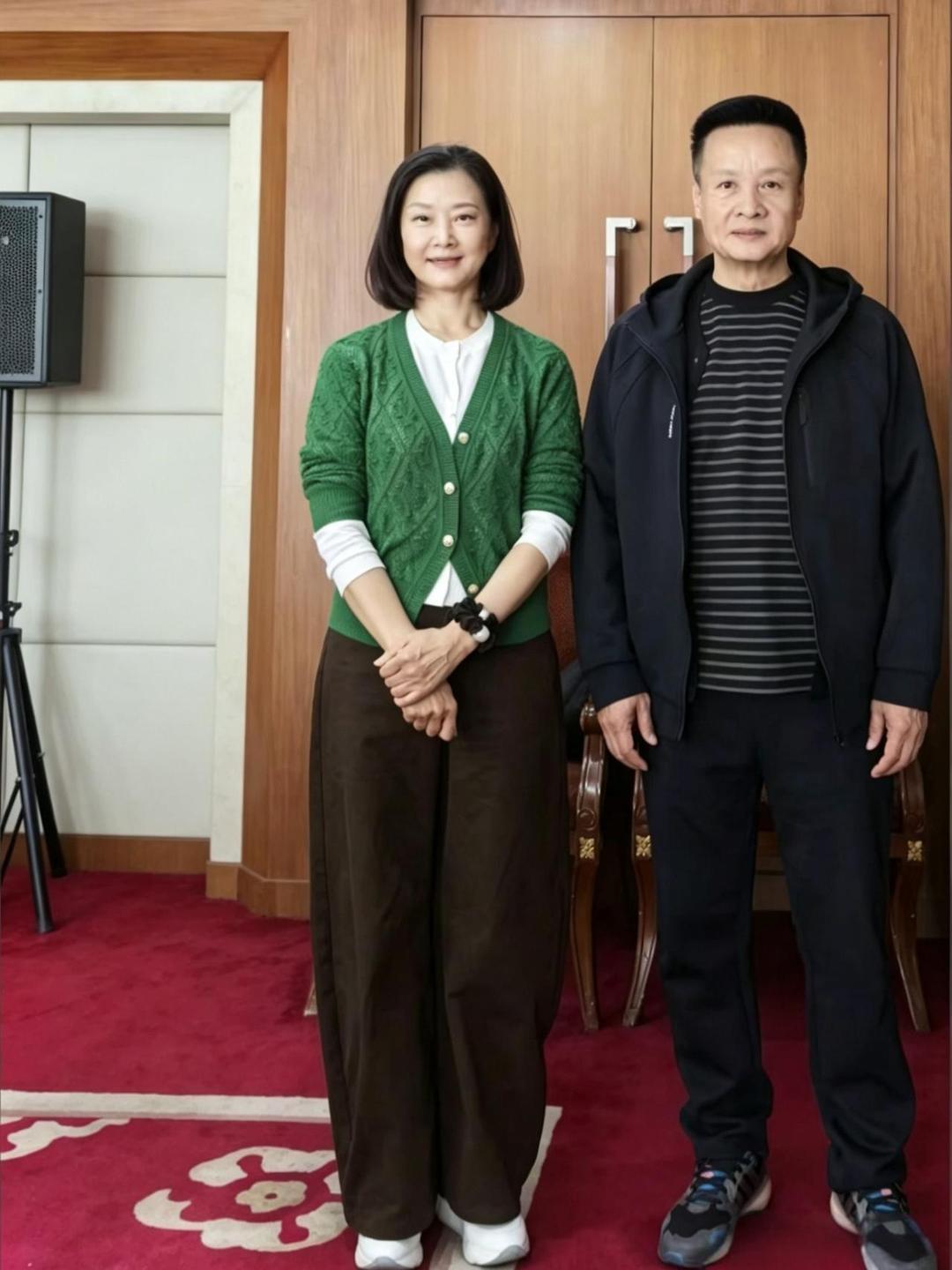 宋祖英近照曝光！昔日辣妹子，变成了慈祥奶奶，这才是人生赢家！ 