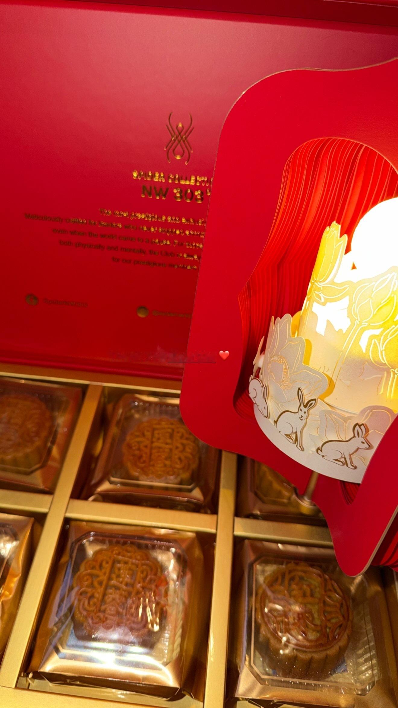 邝玲玲ig story更新Thank you@ cartier❤️cartier