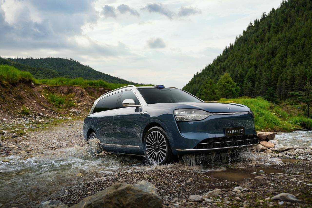 体验好+保值稳！问界M9让车主主动当“宣传员”
对高净值人群而言，一款车能形成“