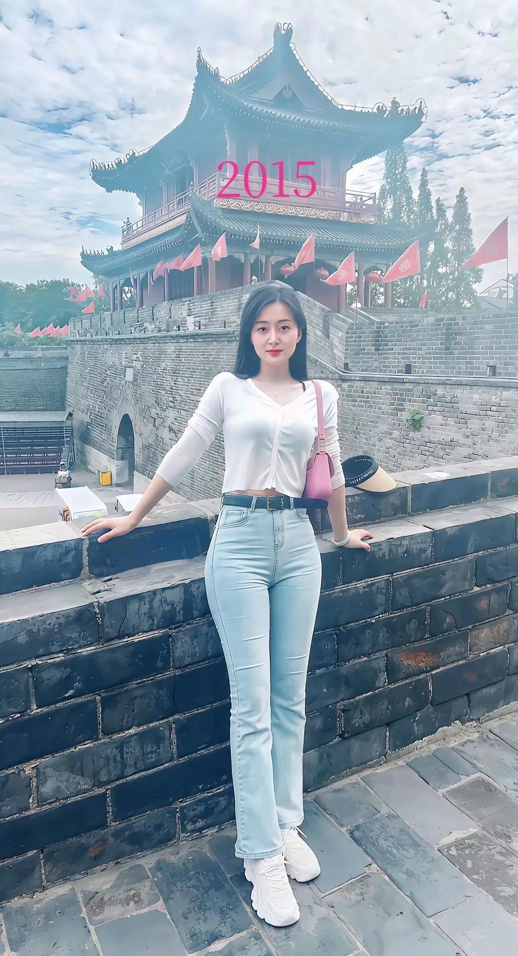 我滴个老天爷
         这是2015vs2025的
照片，时光飞逝，我们