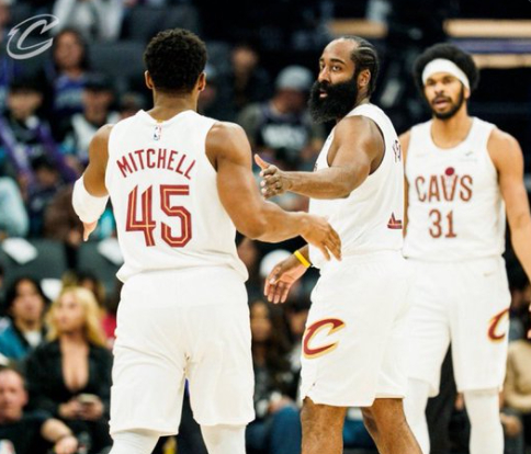 米切尔：“阿伦打得非常强硬，过去一段时间他打的很好。现在再加上哈登，只会让他变得