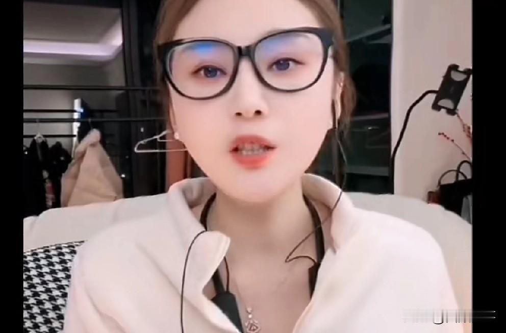 沈曼警告刘二狗和倪海杉管好主播！

          小奶豆我收集你的黑料很容