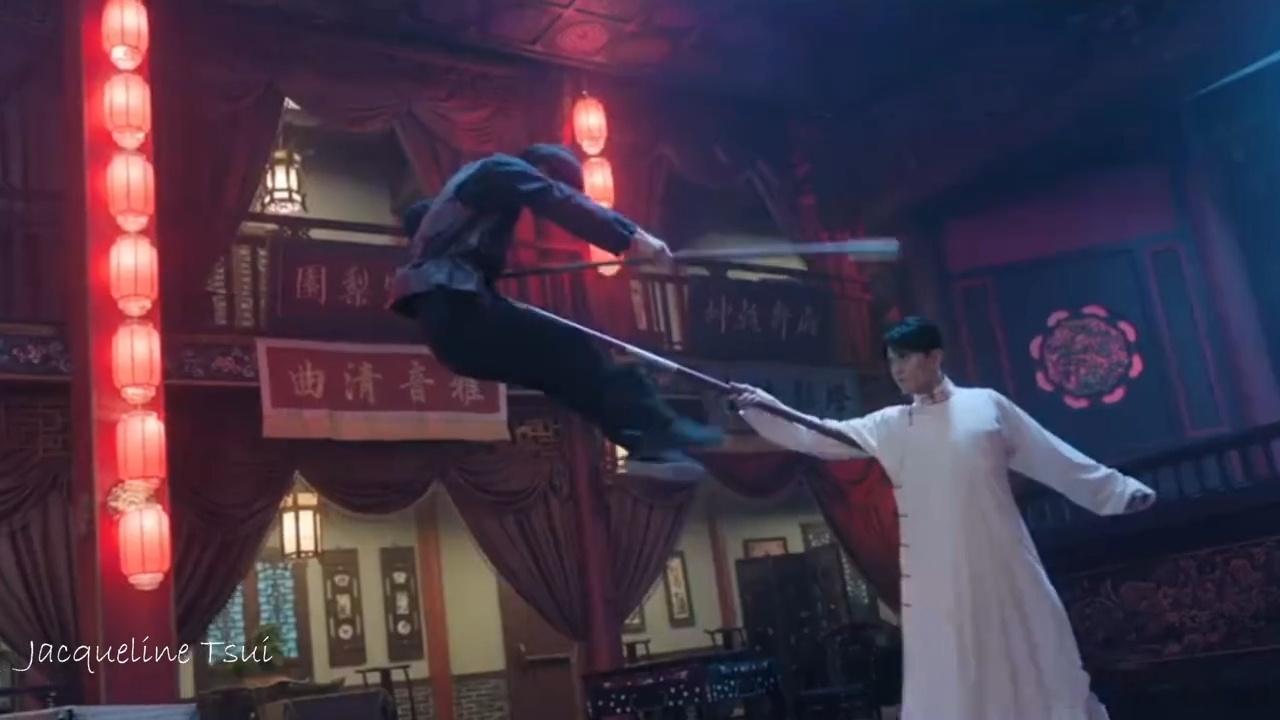 九门二月红登场九门二月红出场 九门 一曲梨园，半生情深。期待已久的二月红终于出场