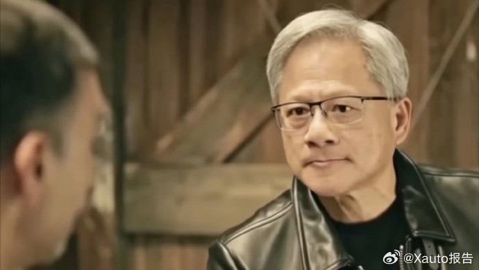 网传成龙将演黄仁勋网传成龙或将出演HBO新剧里的英伟达CEO黄仁勋。此事看似出人