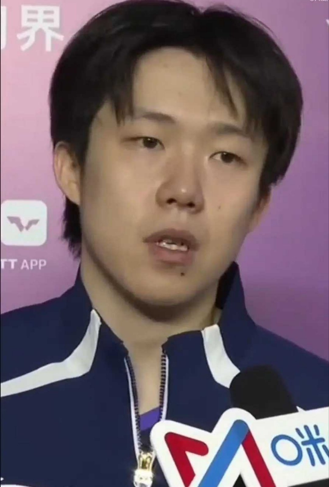 3月11日，2026WTT重庆冠军赛男单1/16，王楚钦3-0（11-8、11-