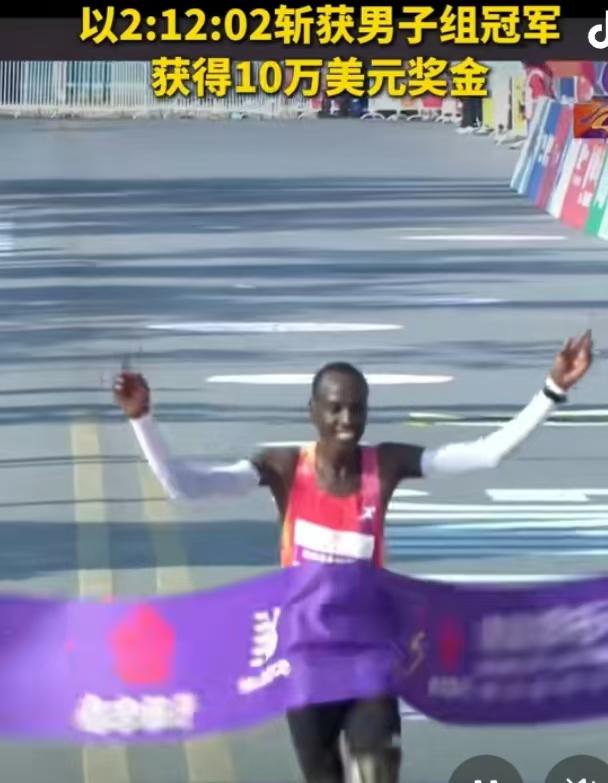 明年举办第十届“南马”，不妨做出调整，拒绝外国选手参赛
昨天，南京举办第九届马拉