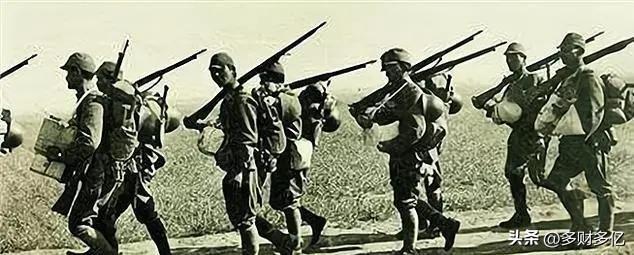 1938年八路军团灭日军精锐大队，国民党上校打死不信，一把军刀直接打脸！
 
1