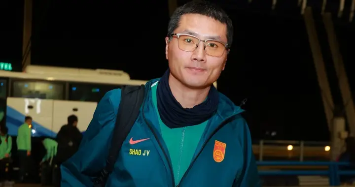 硬仗当前！库拉索身体条件让国足震撼，邵佳一争胜初心不变！