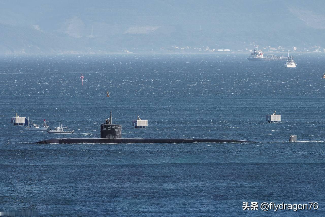 🇺🇸美国海军“安纳波​​利斯”号（SSN 760）核动力攻击潜艇于2025年