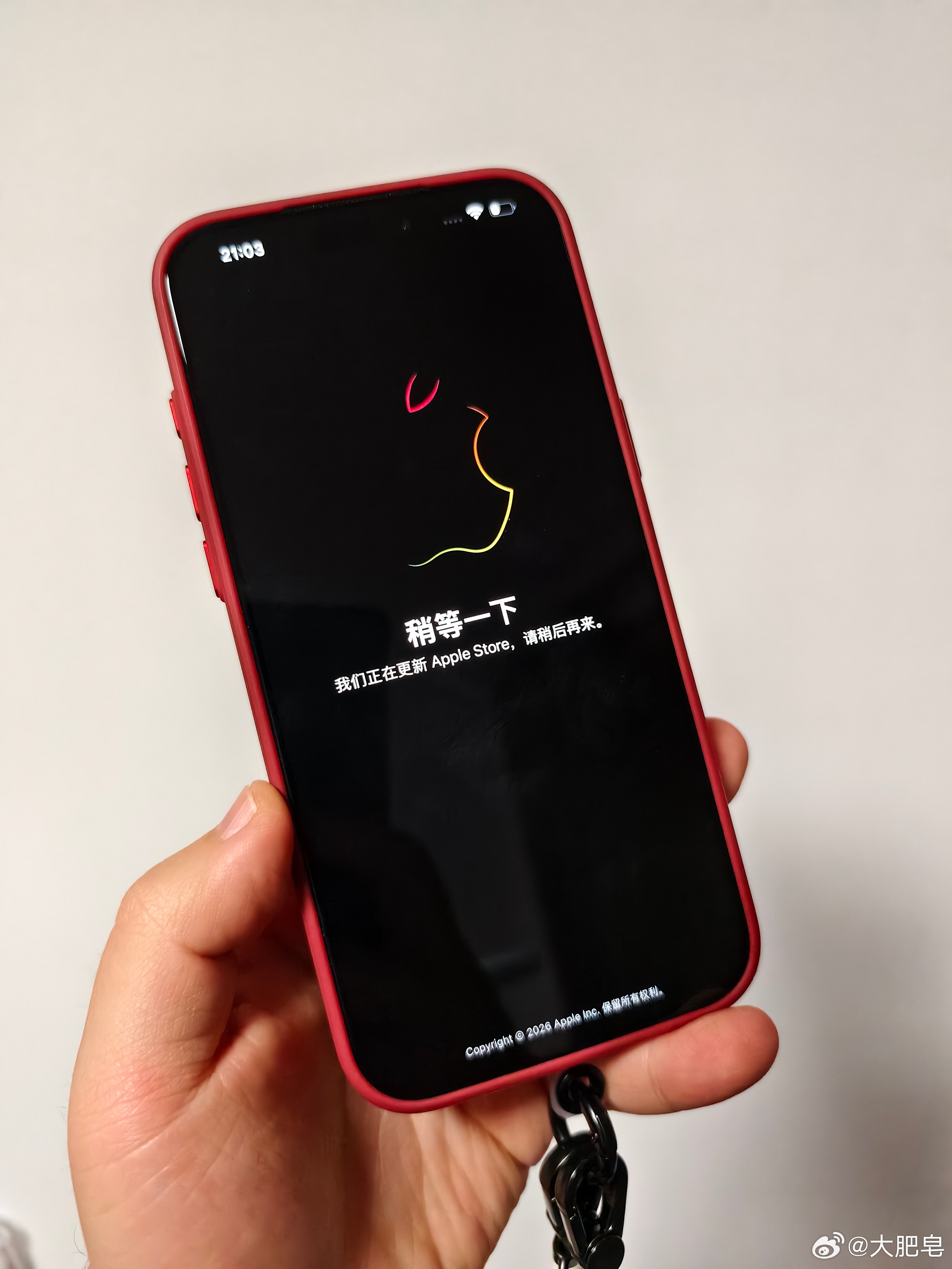 奶奶滴三角篓子，苹果今晚要干啥？MacBook Neo？ 