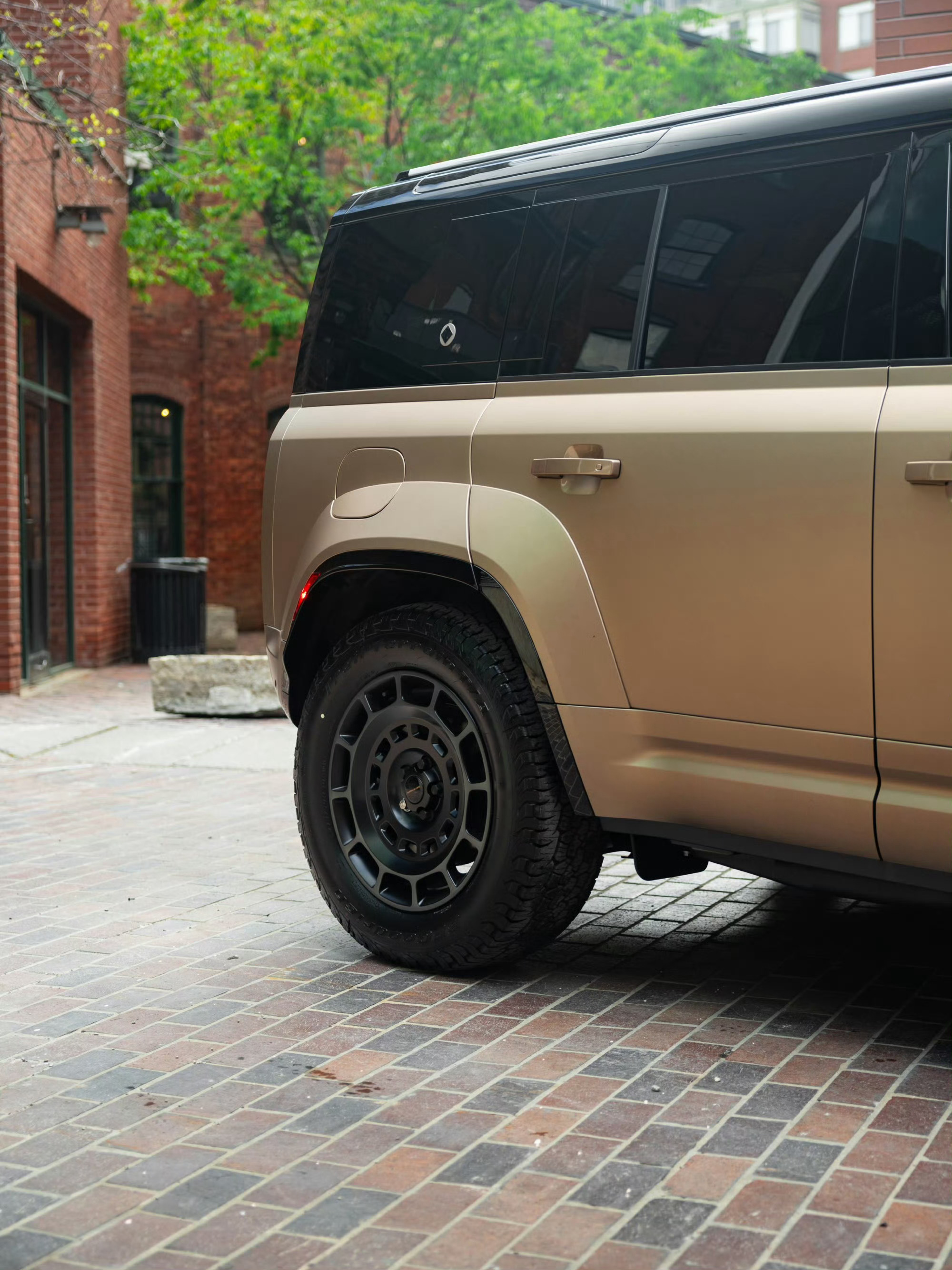 Land Rover Defender OCTA ｜路虎 