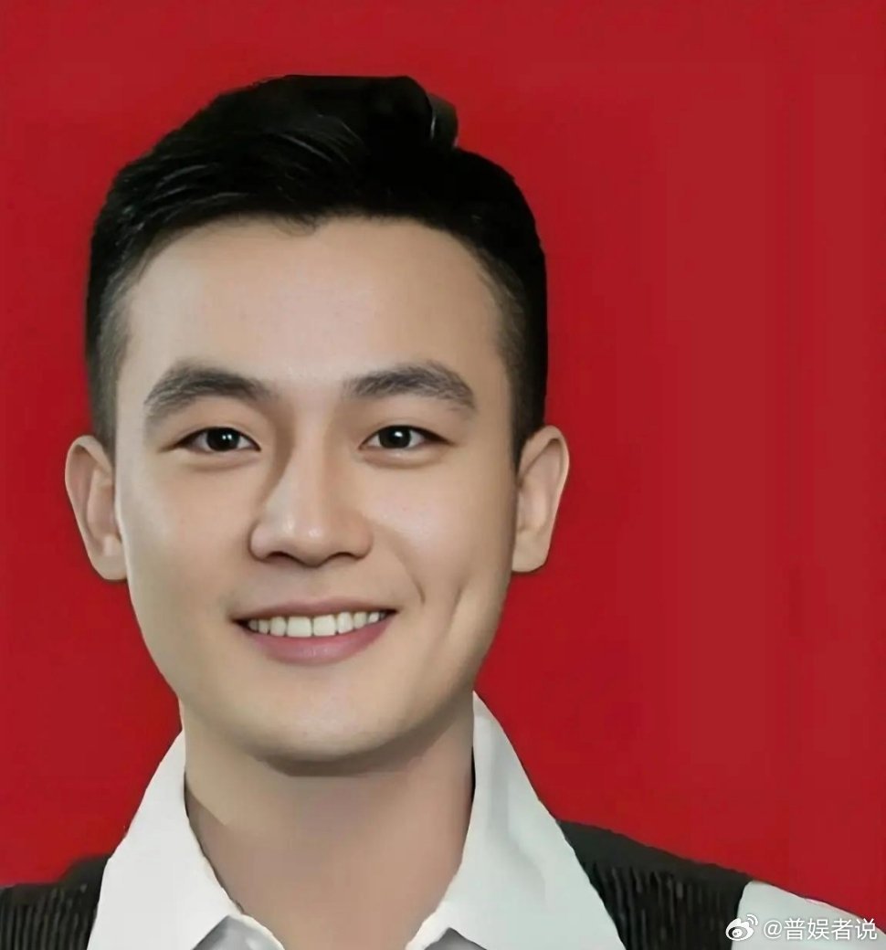 欧豪向大家证明：人一定要多读书！特意去查了一下他，令人意外的是，他没有读高中，初