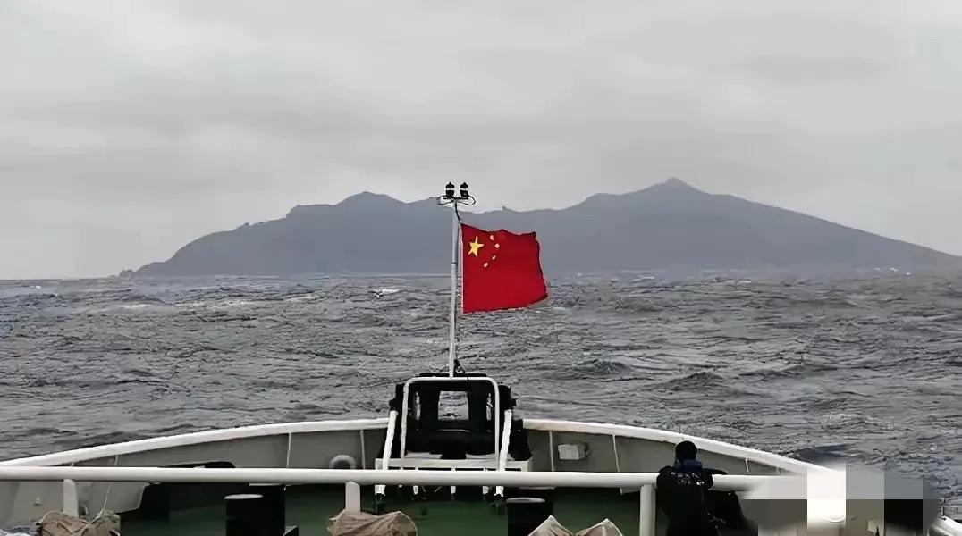 雷霆出击！中国海警台湾周边严打非法军火运输 解放军同步开展训练
 
这波操作根本