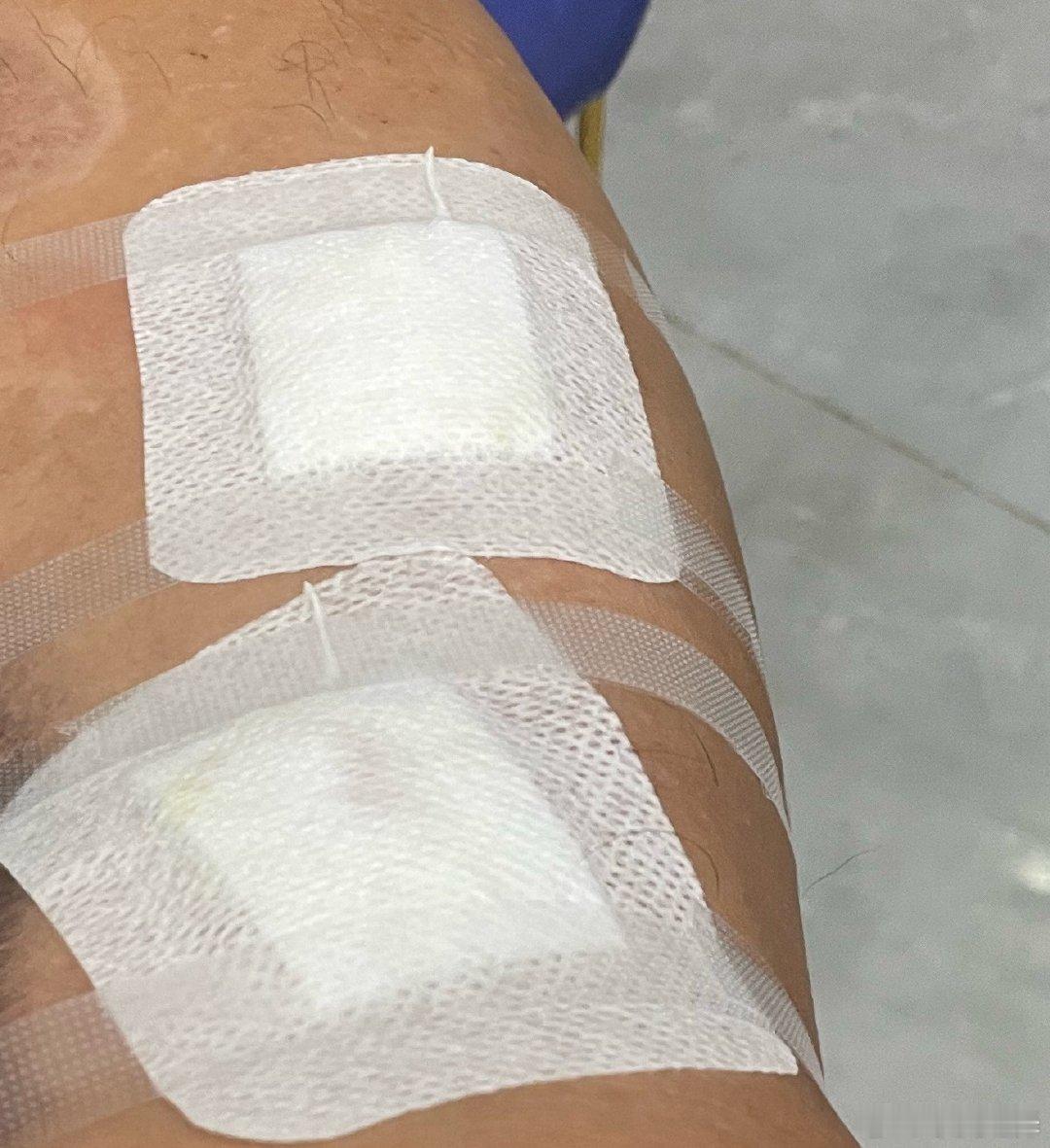 乌鸦嘴泄露天机，总惩罚我的右脚。我把主播干成了道士。贫道今晚要闭麦直播吗？ ​​