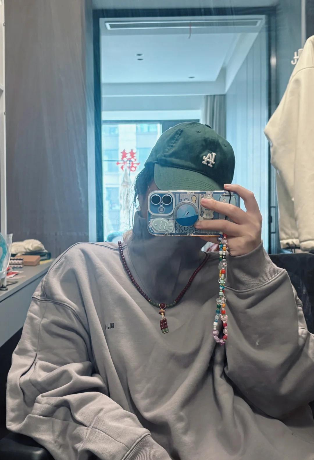 哥们潮得我有点风湿了
雷淞然