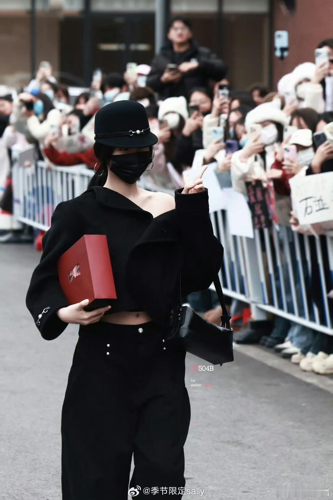 虞书欣﻿《云初令》今日饭拍重生之我在古代当主母