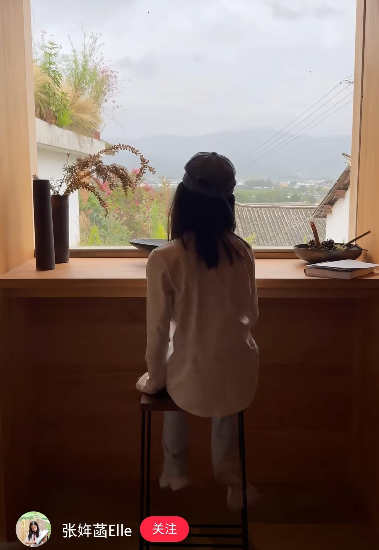 张雪峰女儿的这条留言，眼泪瞬间就绷不住了。

主持人沈南发文悼念张雪峰，谢谢他为