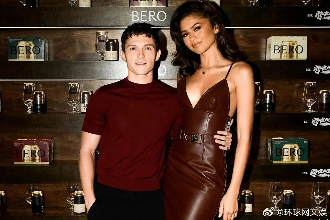 【#赞达亚回应与荷兰弟结婚照#】据《好莱坞报道者》，赞达亚（Zendaya Co