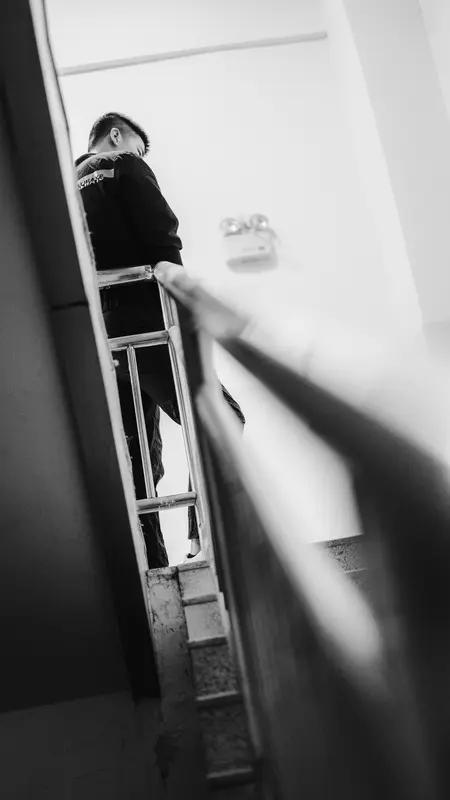 低谷期别慌，“每一次低谷，都是为了让你积蓄更强的力量；坚持下去，阳光总在风雨后，