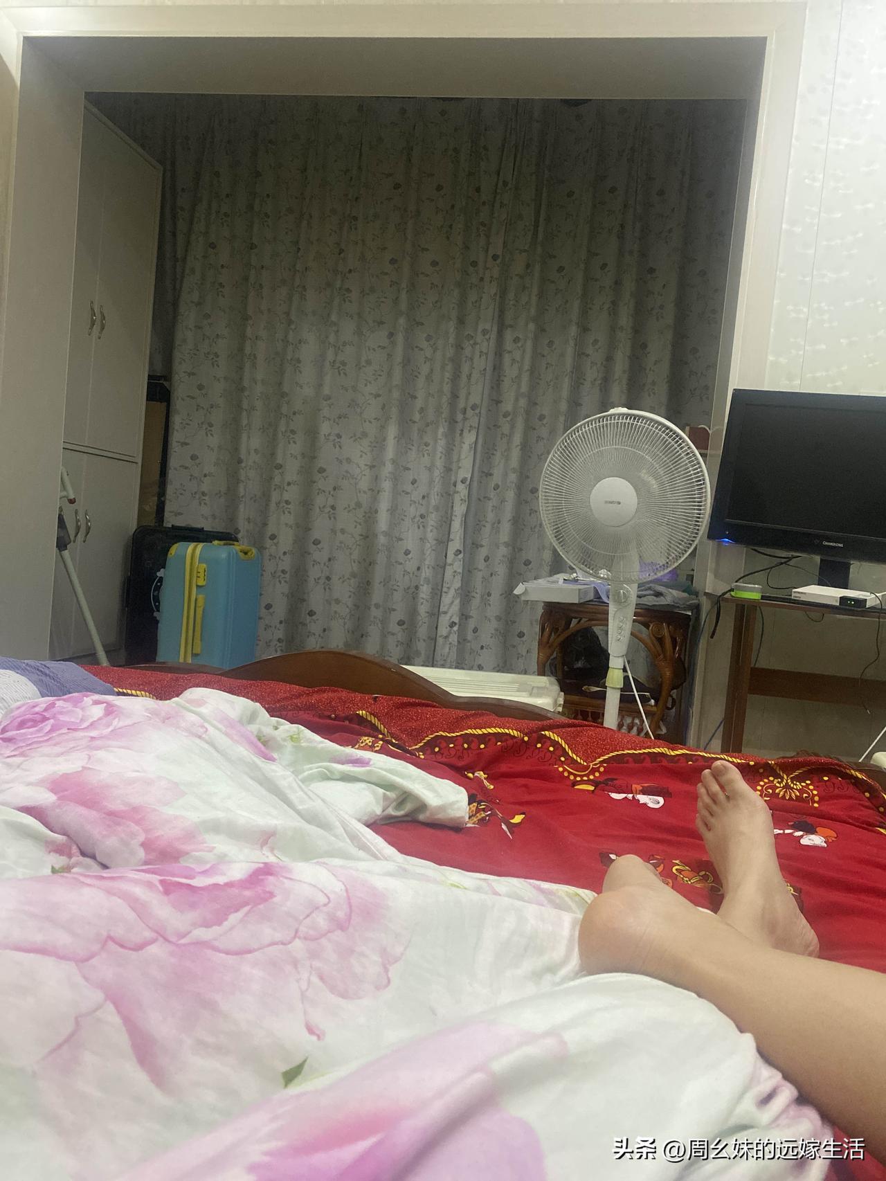 又失眠了，老是失眠是怎么回事啊？我想早点睡明天早上还要早起卖早饭呢，结果在床上翻