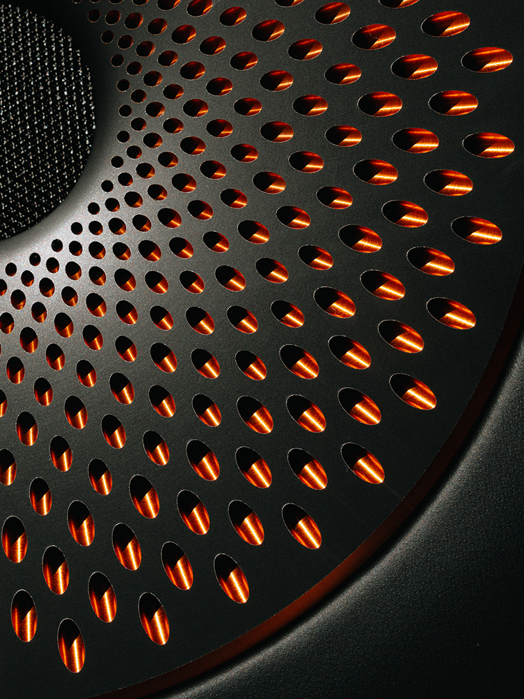 帅！太帅了！既大胆前卫又洋溢着比佛利山庄的独特气质，绝对是顶级名流之选。 