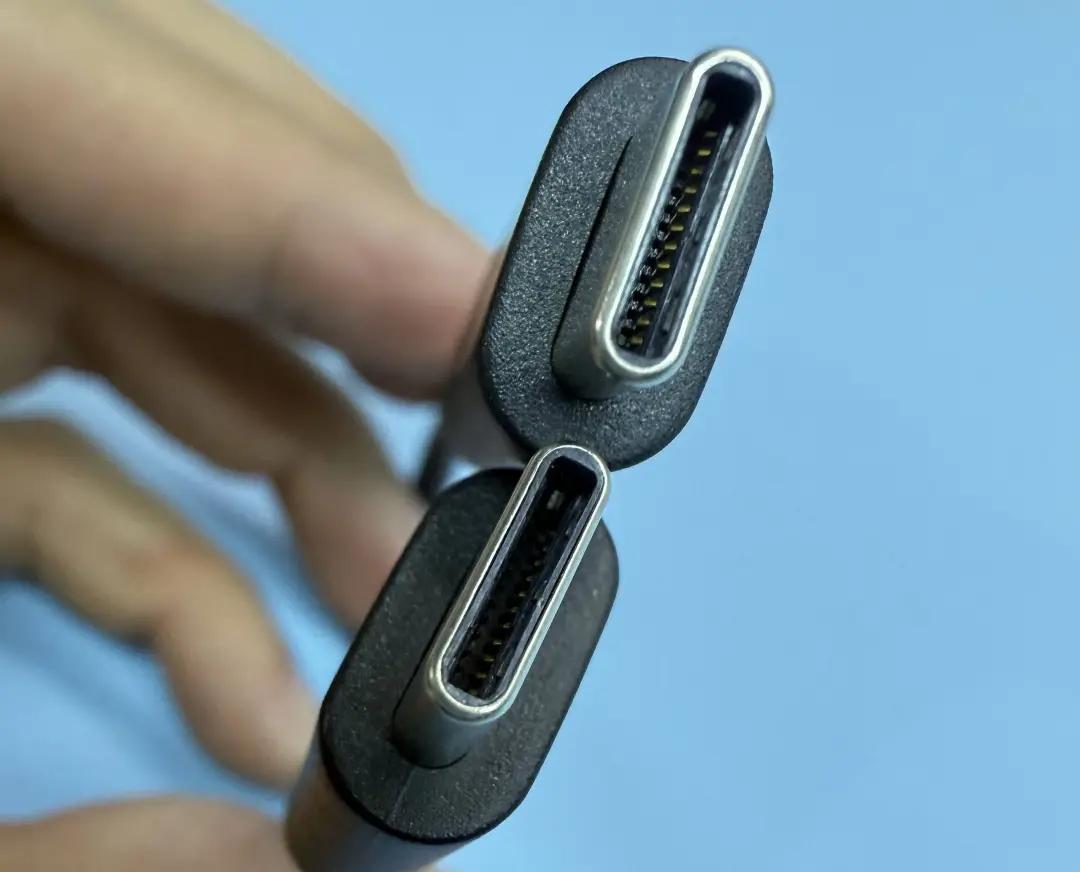 Type-C一统全品类硬件，连接器产业链迎来需求扩容
 
USB‑C依托24针对