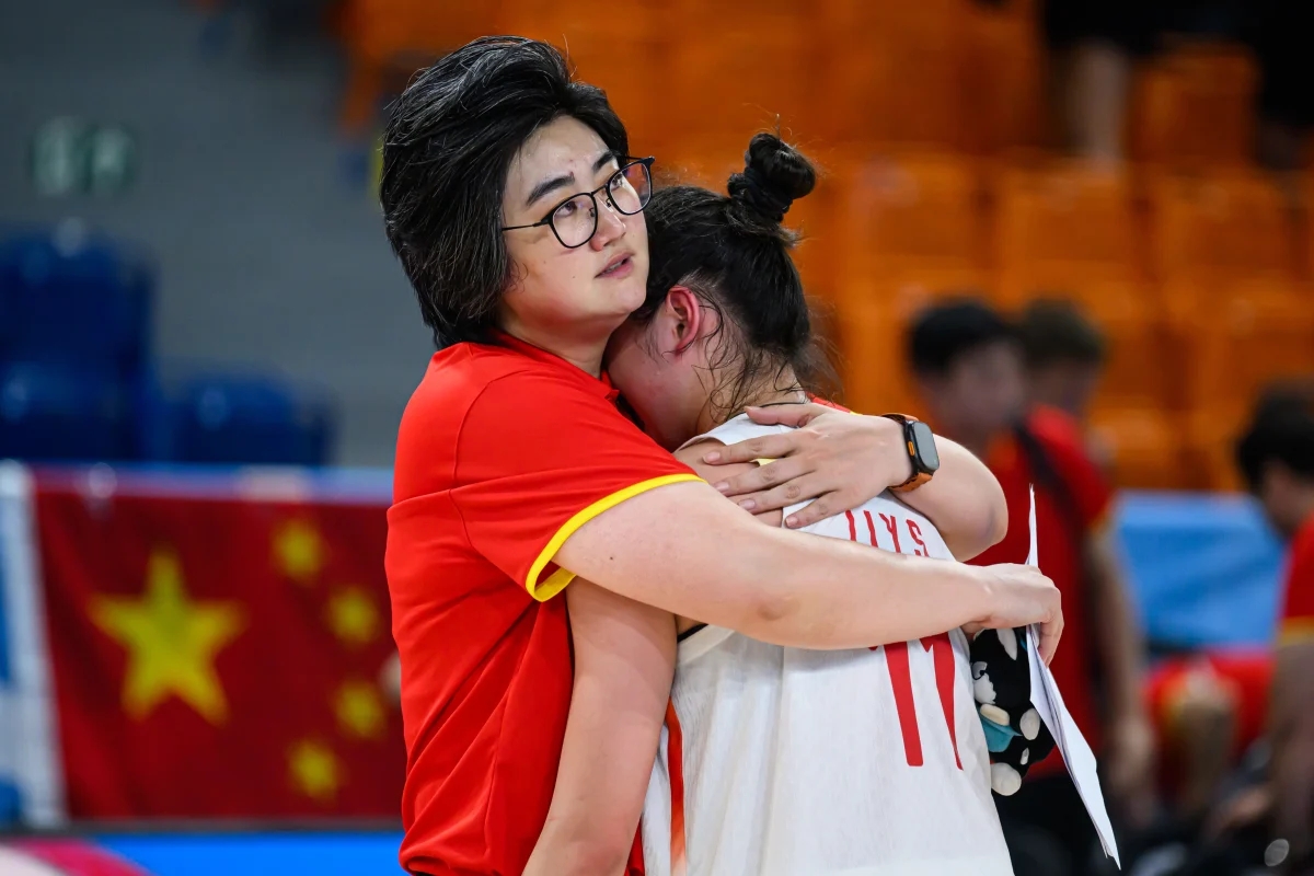 李沅珊全场21中5，三分9中0得到13分2篮板1助攻2抢断