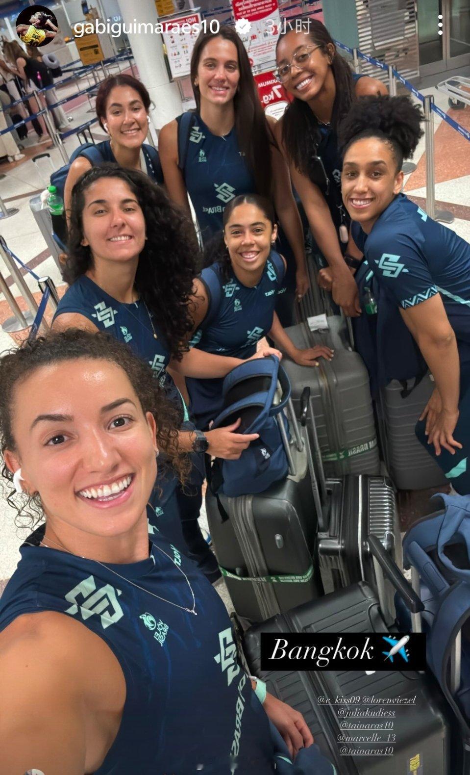 女排[超话]2025女排世锦赛 巴西女排🇧🇷加比的行李🧳 ​​​