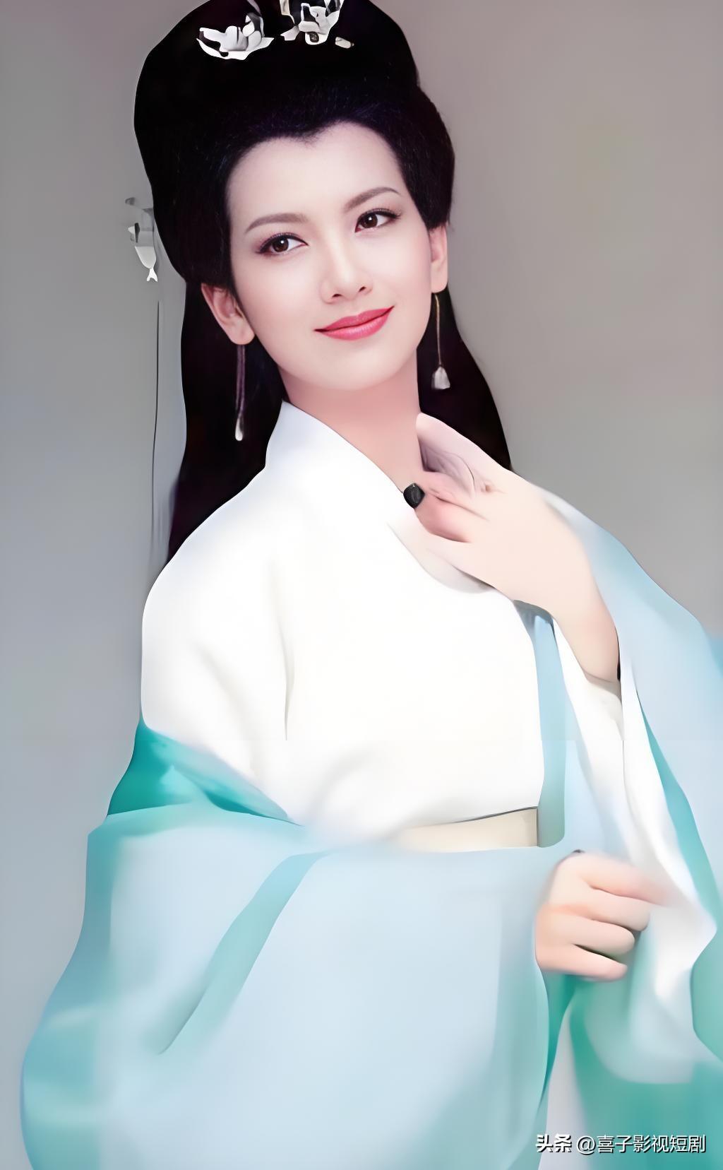 赵雅芝年轻时有多美?赵雅芝年轻时的美，是刻进几代人审美里的东方范本。19岁参选首