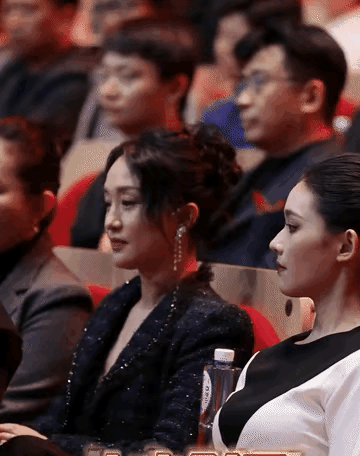 把周迅和林允放在一起够残忍的！谁安排的？！让人不得不正视时光多么无情……差了22