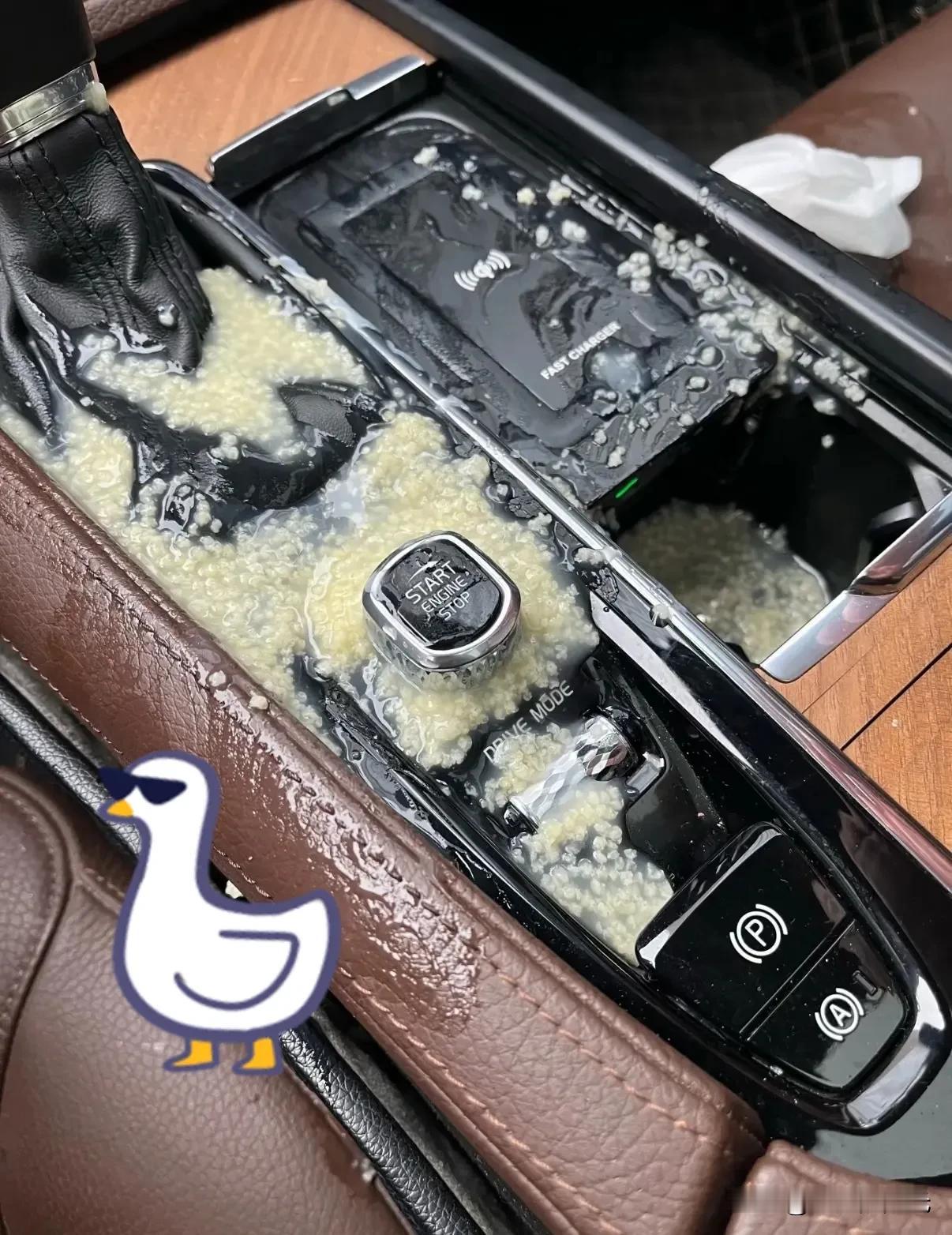 谁懂家有马大哈老公，是一种什么体验？
 
我那马大哈老公，端着一碗小米粥非说要在