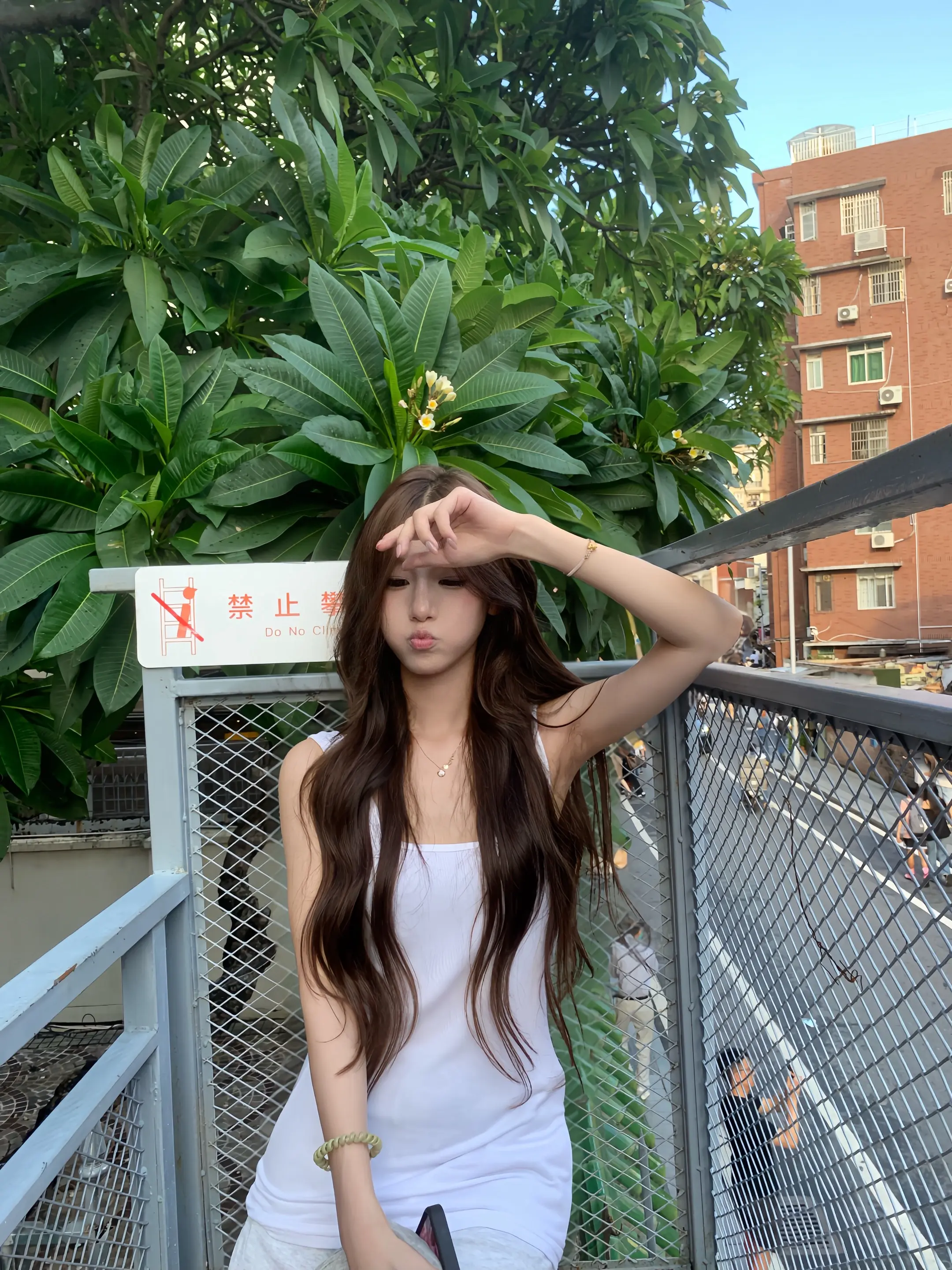 We are alive 活在每一个瞬间