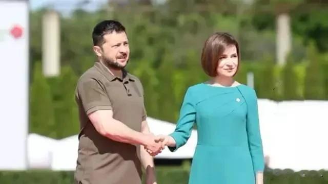 突发❗️摩尔多瓦准备授予乌克兰武装部队进入该国领土的权利，以便清理俄罗斯控制下的