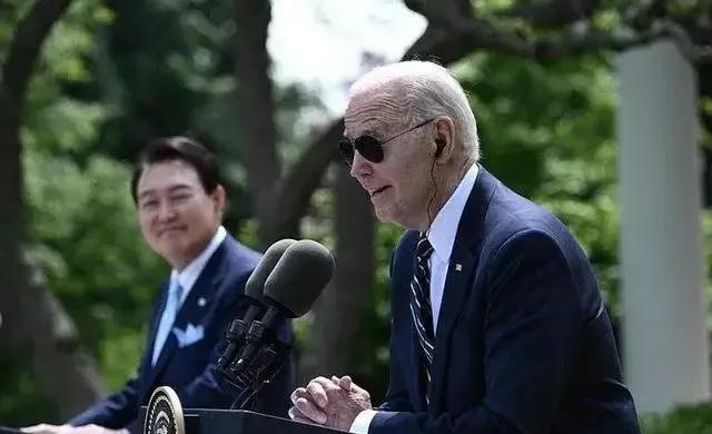 忍无可忍无需再忍，尹锡悦挑衅中国后，解‬放军055编队抵近韩国。美韩两国对台海局