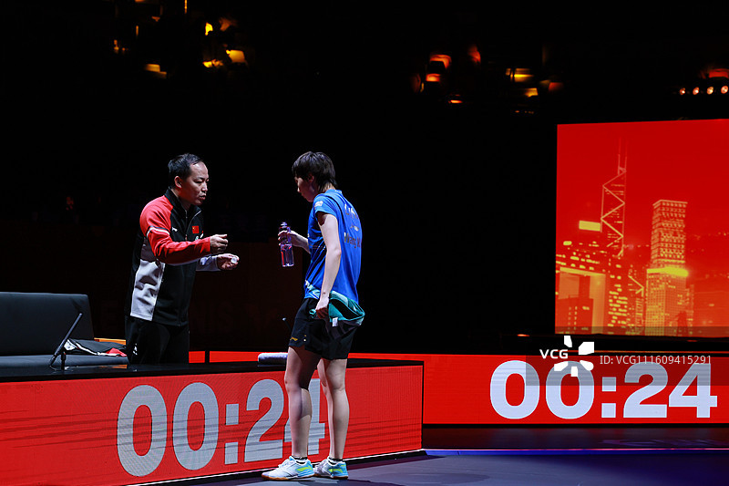 王曼昱WTT单打第100胜 251212香港总决赛女单1/4决赛 | VCG3w