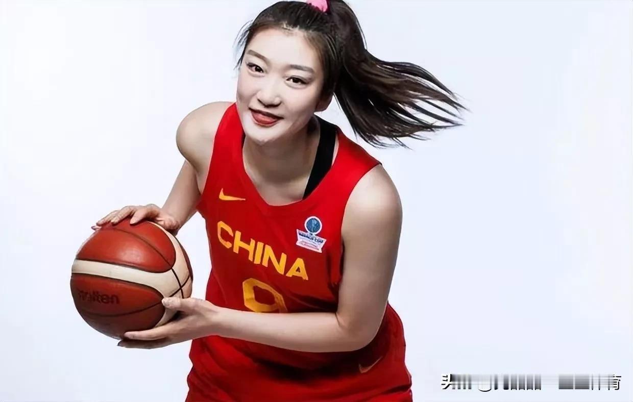 平心而论！巴黎奥运会，中国女篮12名球员战斗力如下[玫瑰]

1、韩旭——【世界