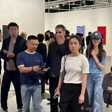 现实中刘强东的老婆长这样 