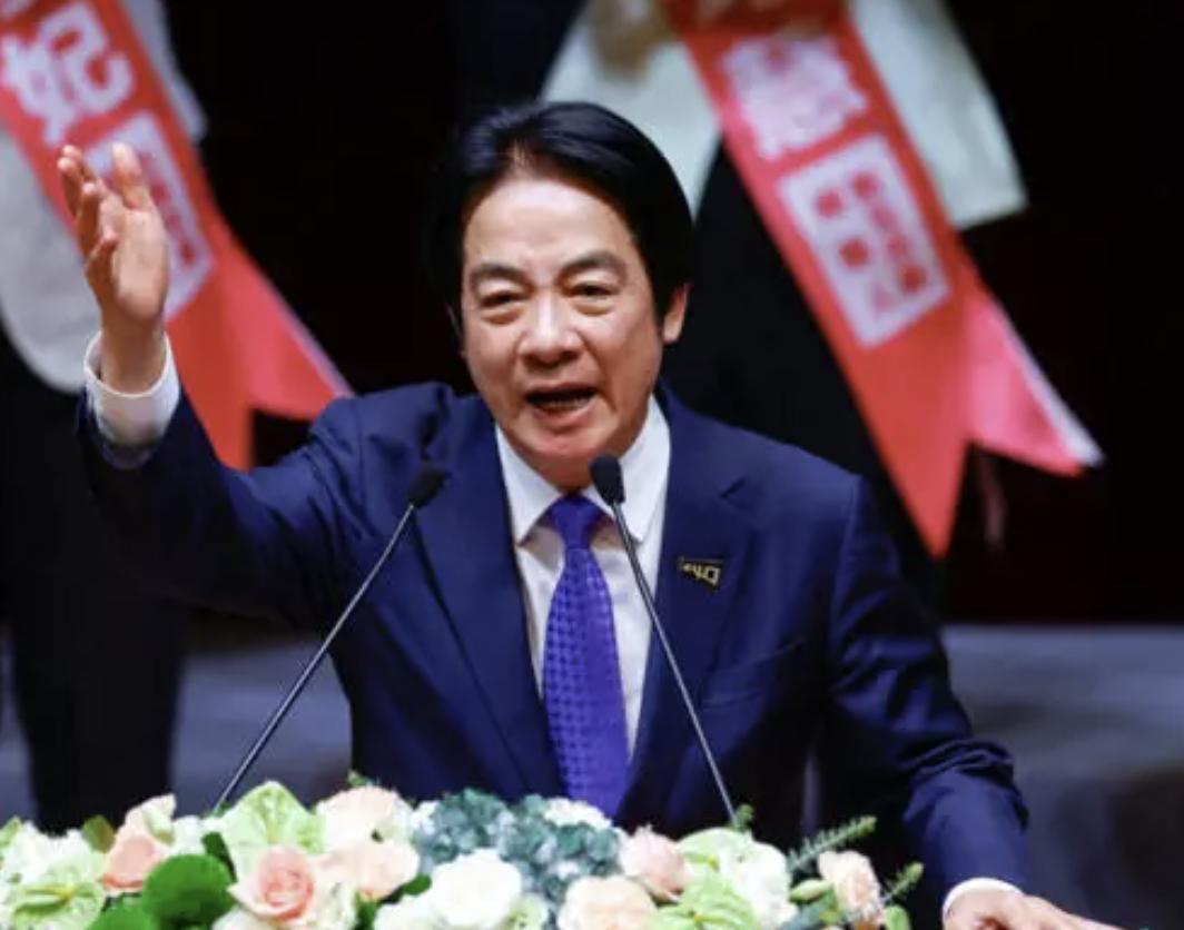 赖清德彻底摊牌！公开叫嚣台独言论，妄图割裂两岸，痴心妄想！
 
赖清德昨天（7月
